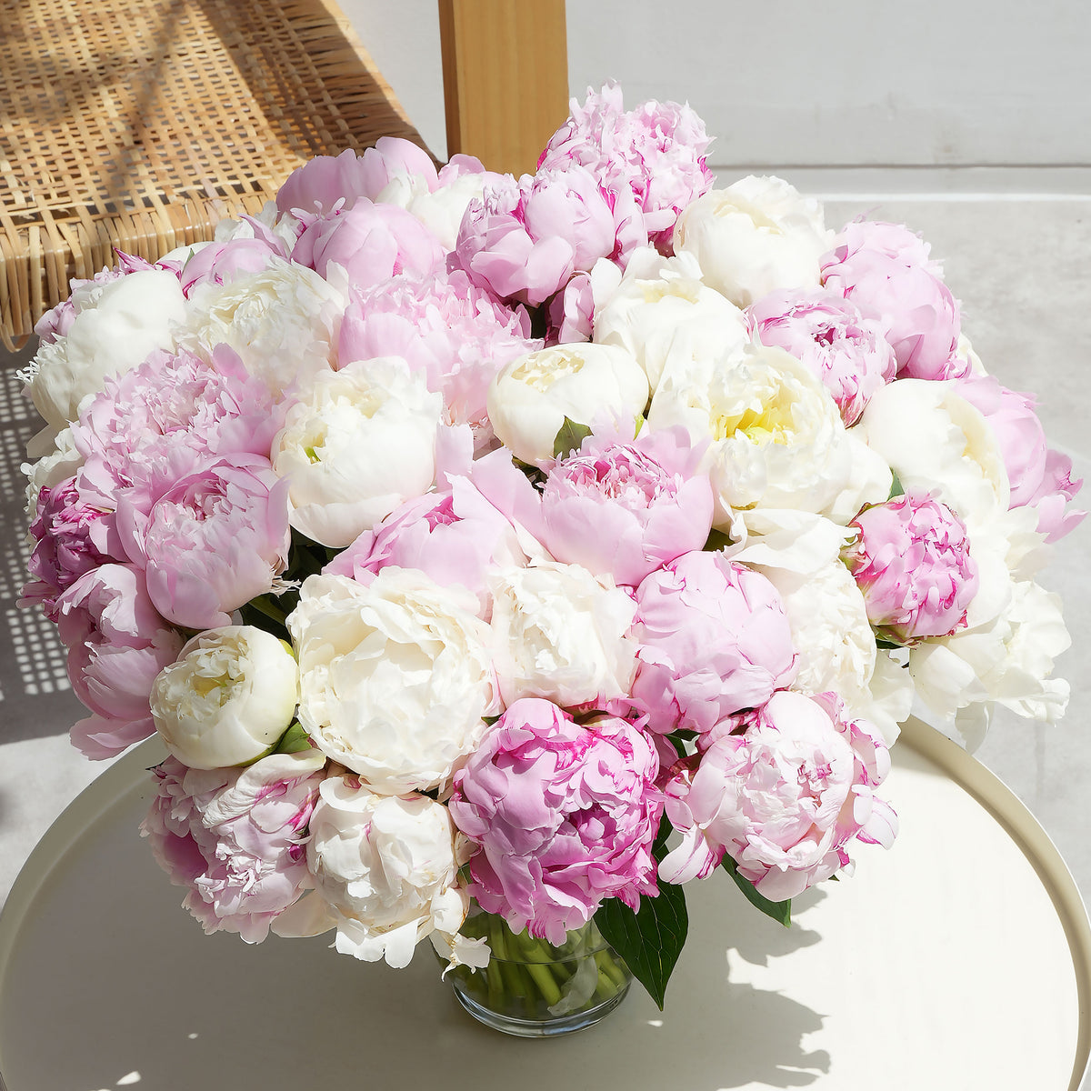 Angellica (50 peonies mixed colors) - Vase