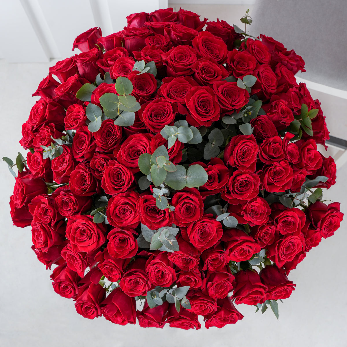 Big Love (100 long stem roses)