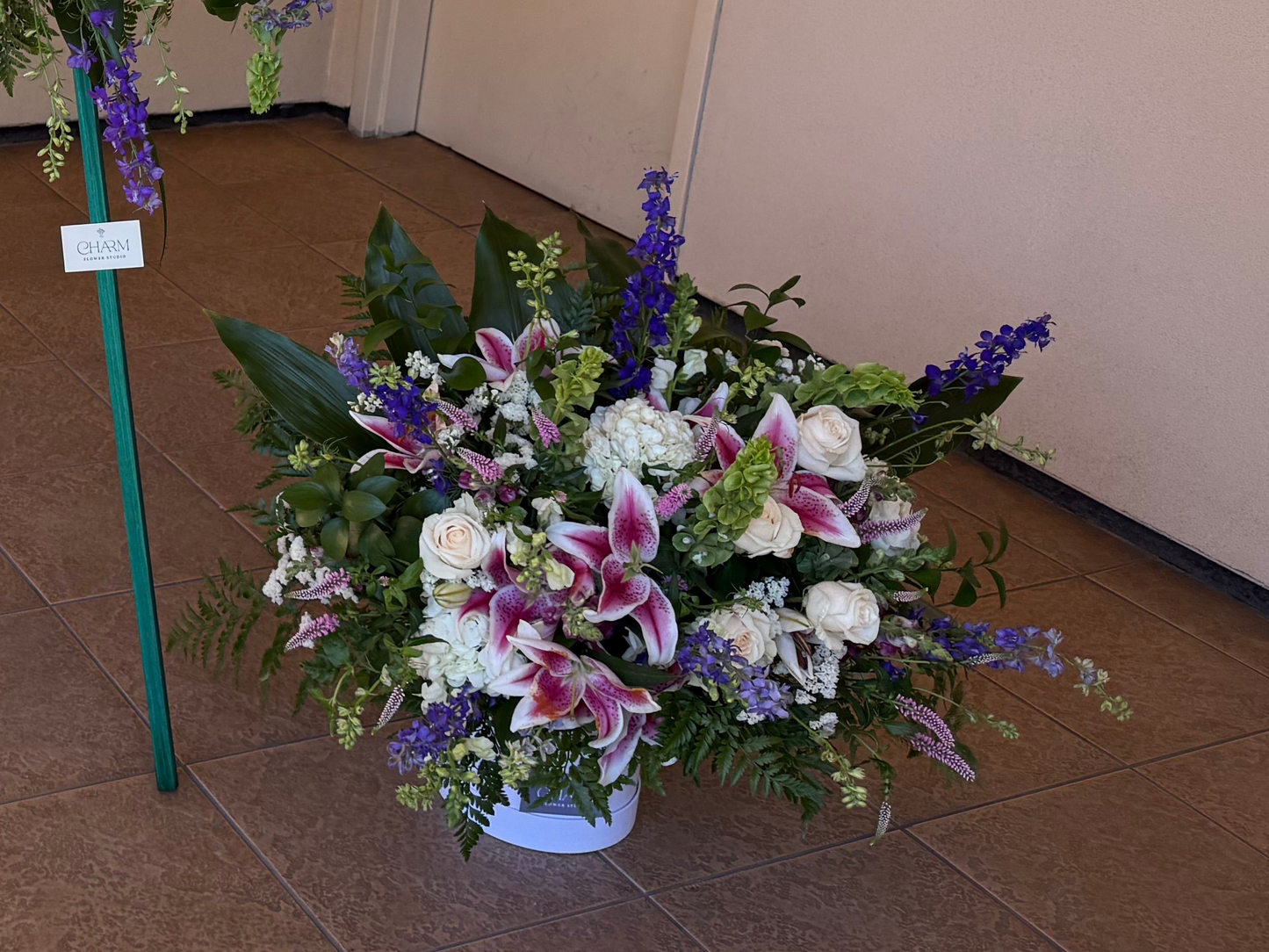 Elegance Floral Tribute
