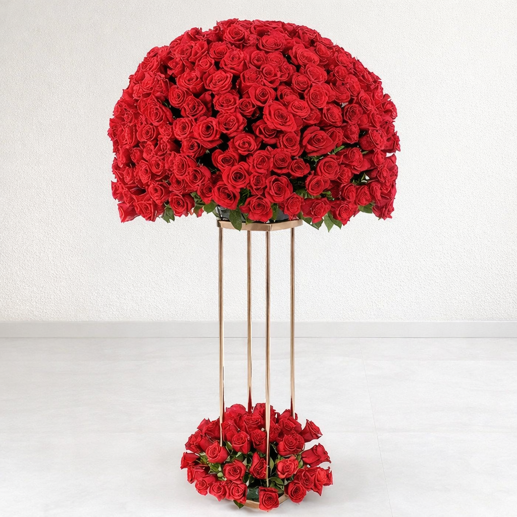 500 Red Roses Stand (Next day delivery)