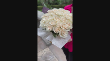 Vanilla Roses (white roses)